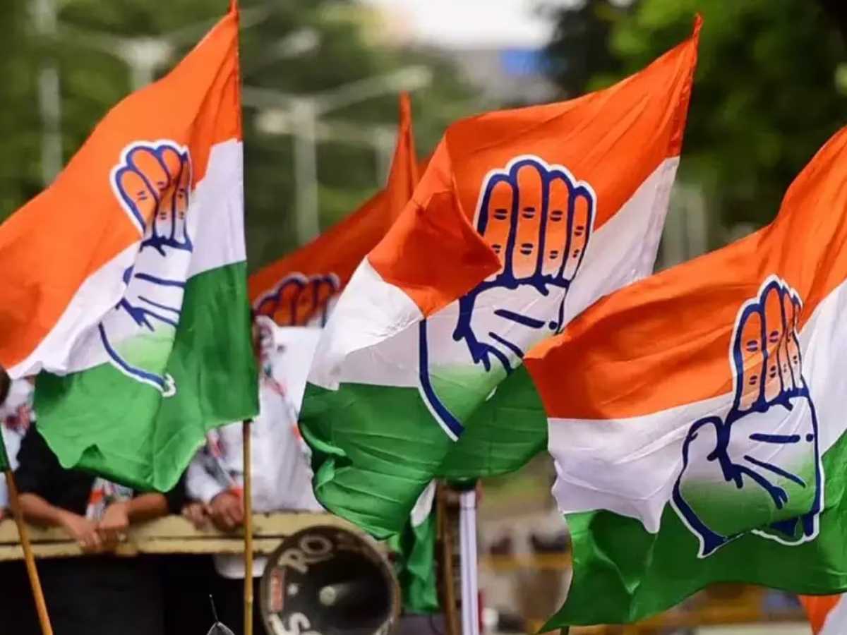 मुर्मू से संसद भवन का उद्घाटन नहीं कराने पर आदिवासी कांग्रेस का विरोध प्रदर्शन